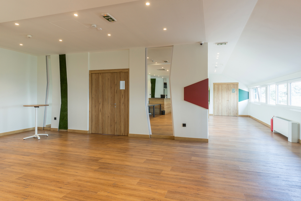 Interior,Of,A,Hotel,Corridor,Doorway